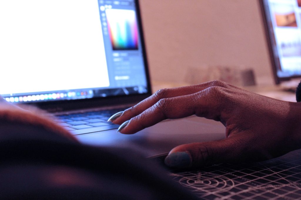 formation PAO Dijon utilisation de logiciels